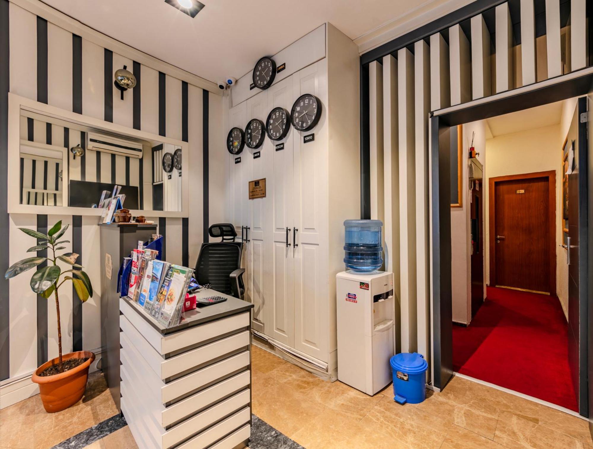 La Pazza Suites Istanbul Exterior foto